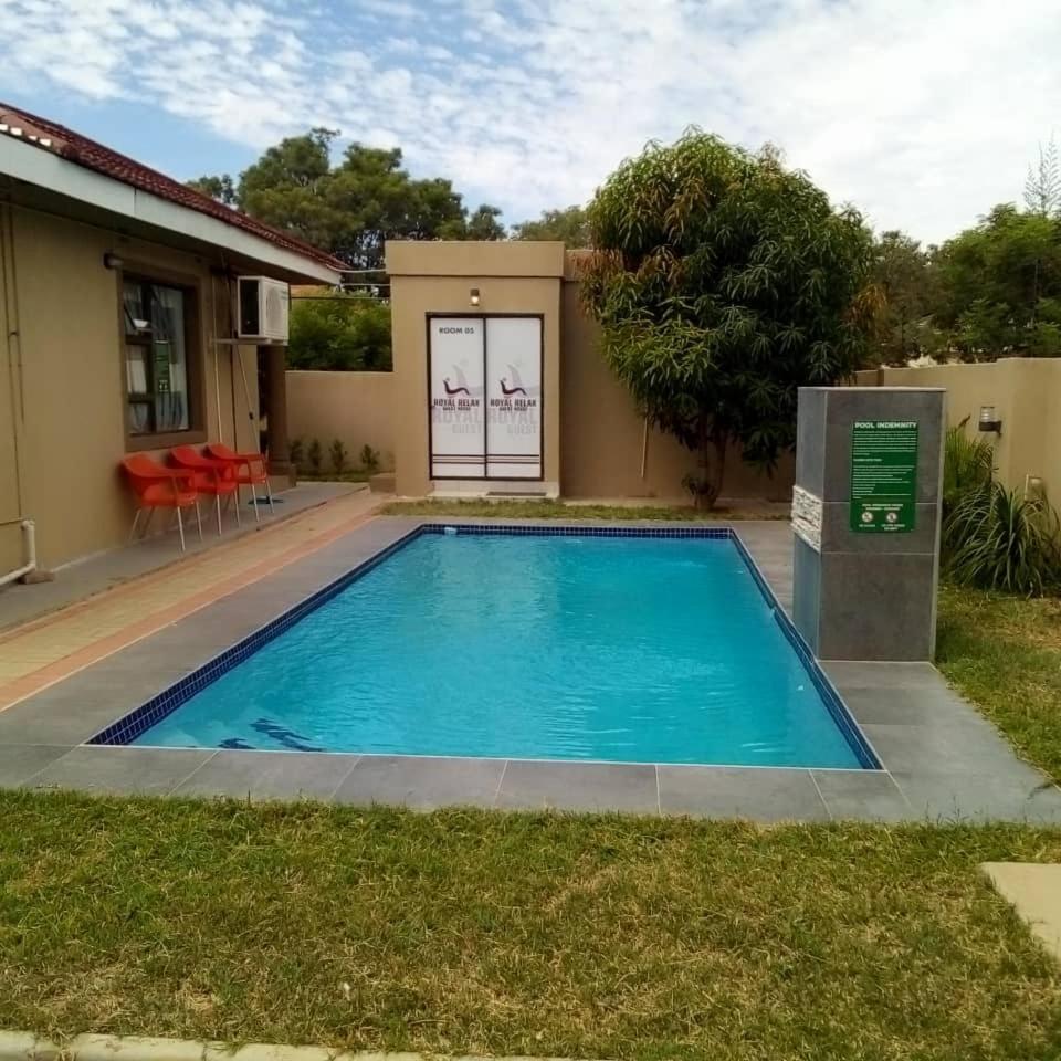 Royal Relax Guest House Palapye Room photo